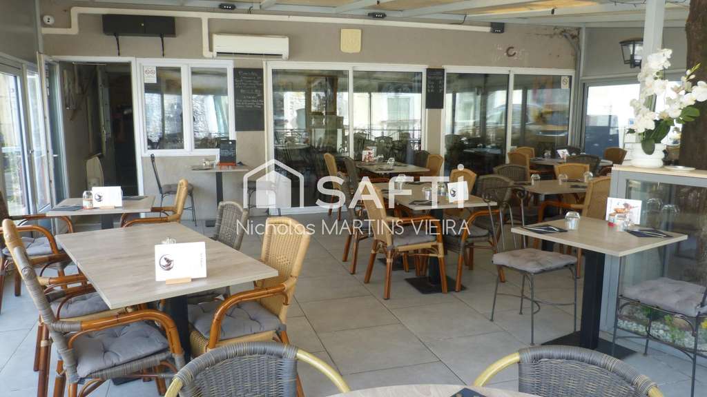 Cède restaurant de charme avec logement dept Gard