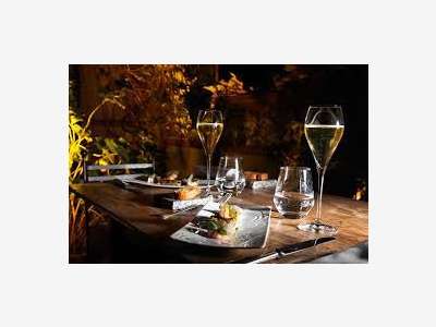 AV restaurant brasserie murs et fonds 20min Nantes