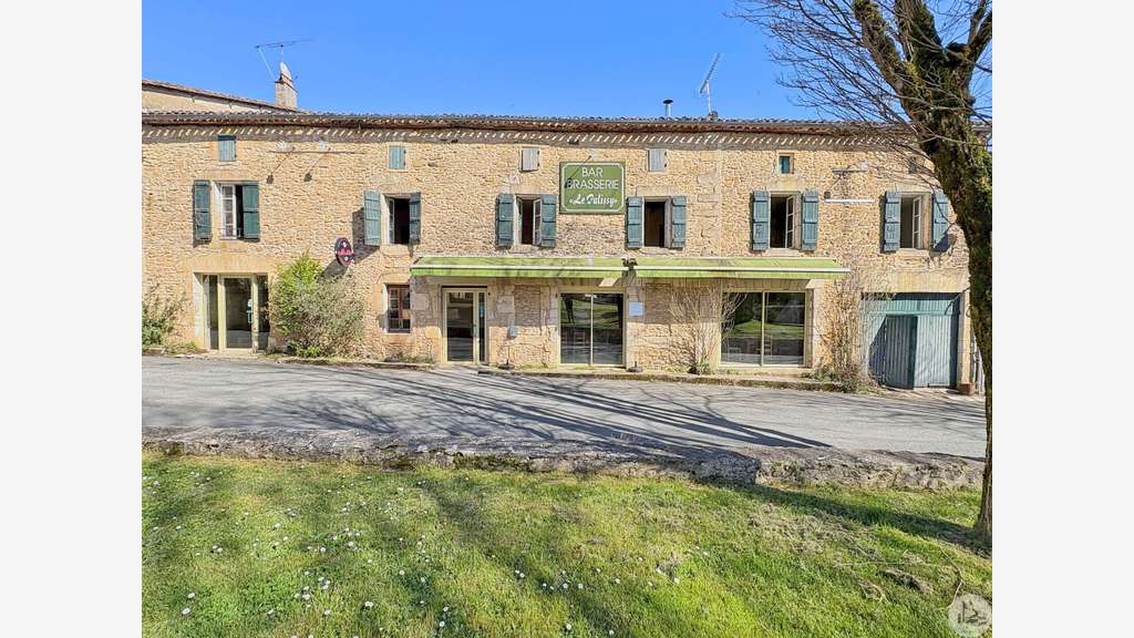 Vente restaurant avec beaucoup de potentiel  47