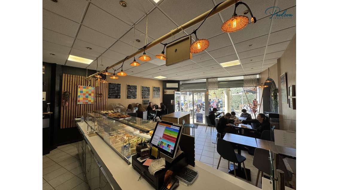 Etablissement avec terrasse à vendre à Lattes