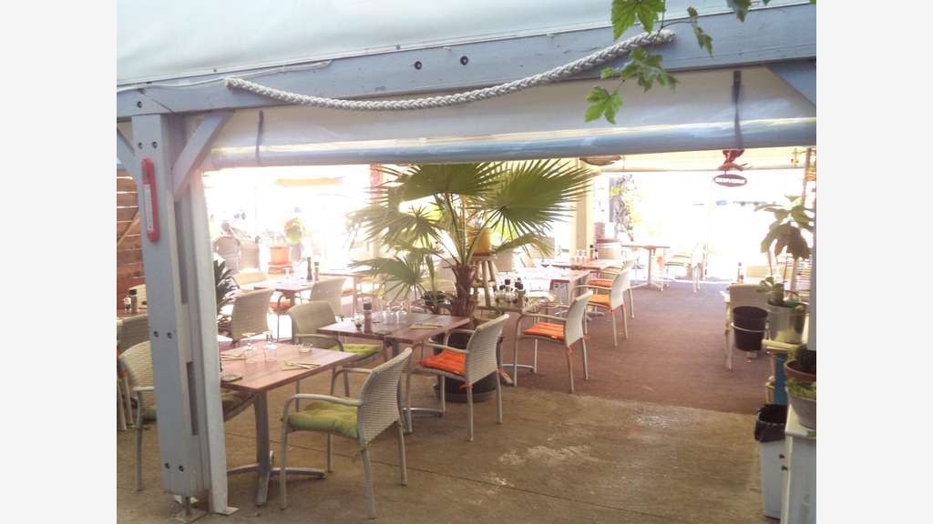 Restaurant quai d' honneur du Grau du Roi