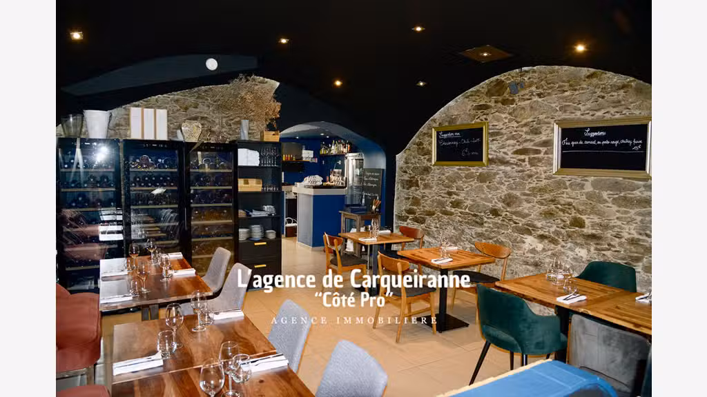 AV restaurant 105m² Le Lavandou emplacement N°1
