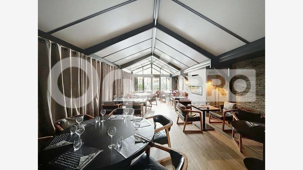 Vente FDC restauration avec véranda aux Ageux