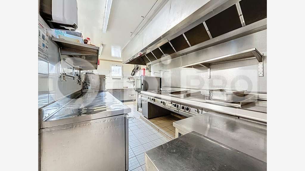 Vente FDC restauration avec véranda aux Ageux