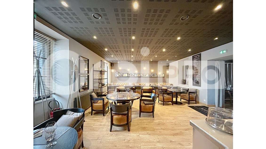 Vente FDC restauration avec véranda aux Ageux