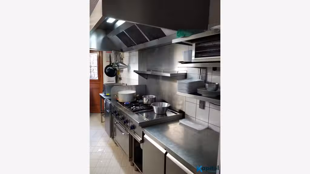 Vente murs et fonds restaurant St-Denis Basilique 
