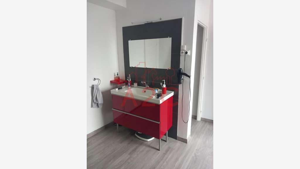 Murs + fonds restaurant bar lic IV appartement 85
