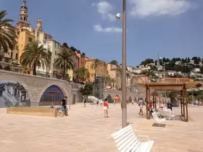 A vendre bar restaurant glacier terrasses à Menton
