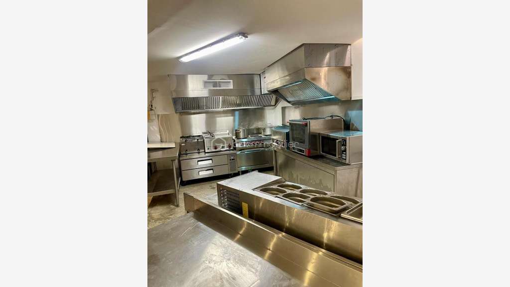 AV restaurant clé en main à Montreuil axe passant