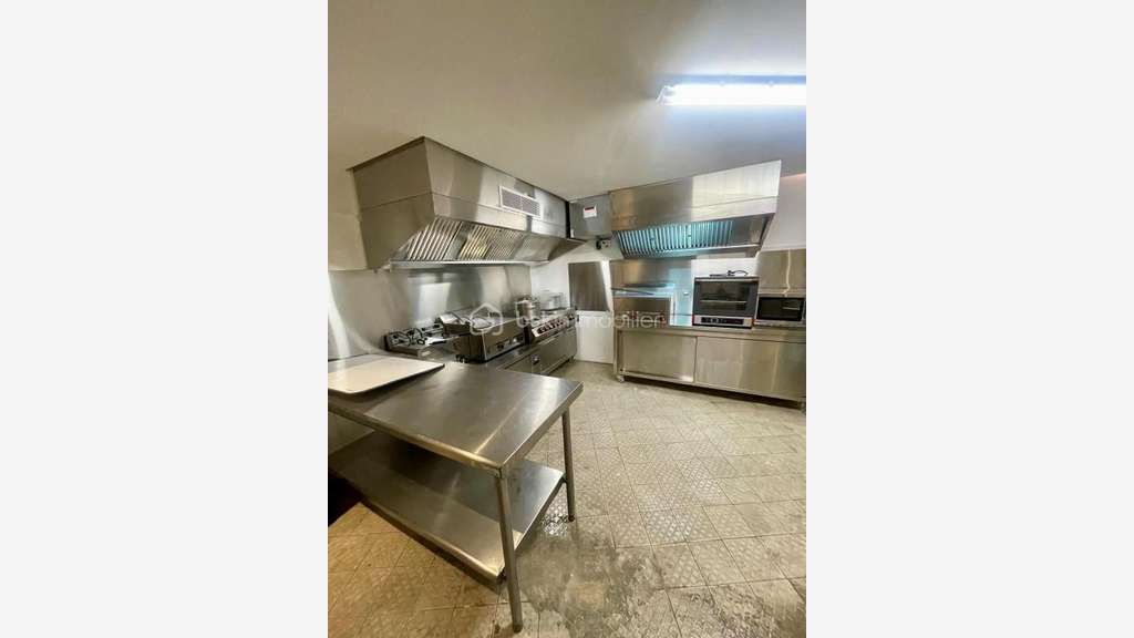 AV restaurant clé en main à Montreuil axe passant