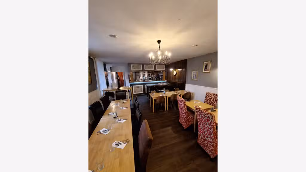 Vente restaurant chambres meublées et logement 50