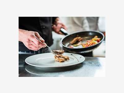 AV restaurant zone tertiaire proche centre Nantes