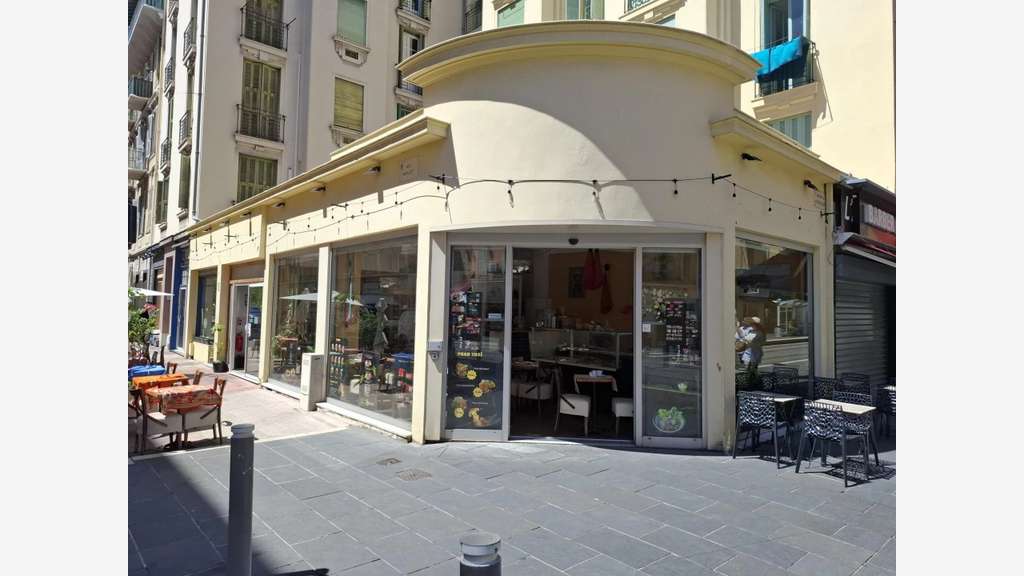 Vente restaurant en angle de rue à Nice République