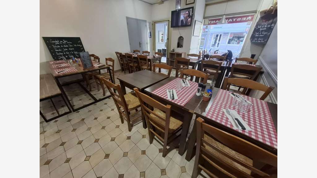 Vente restaurant pizzeria sur le port de Nice