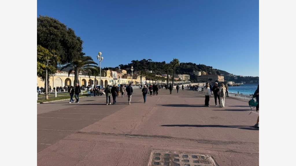 Cède restaurant entièrement neuf et équipé à Nice