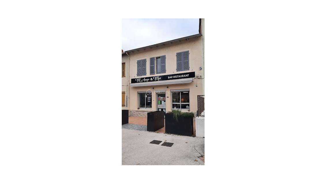 A vendre bar restaurant près de Roanne Noailly