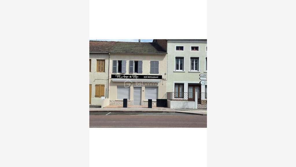 A vendre bar restaurant près de Roanne Noailly
