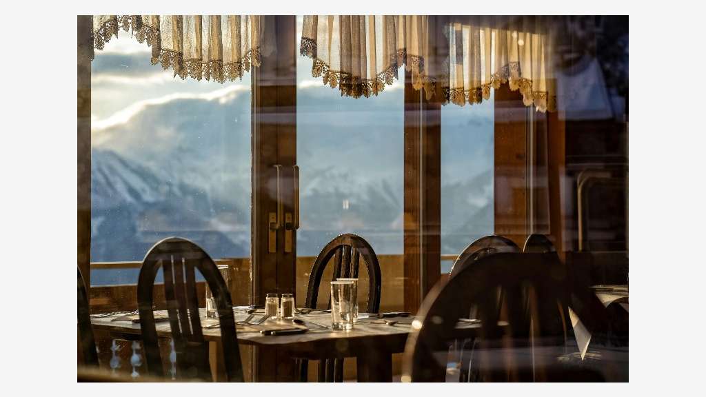 RESTAURANT À THÈME – 100 PLACES – TERRASSE – PARKI