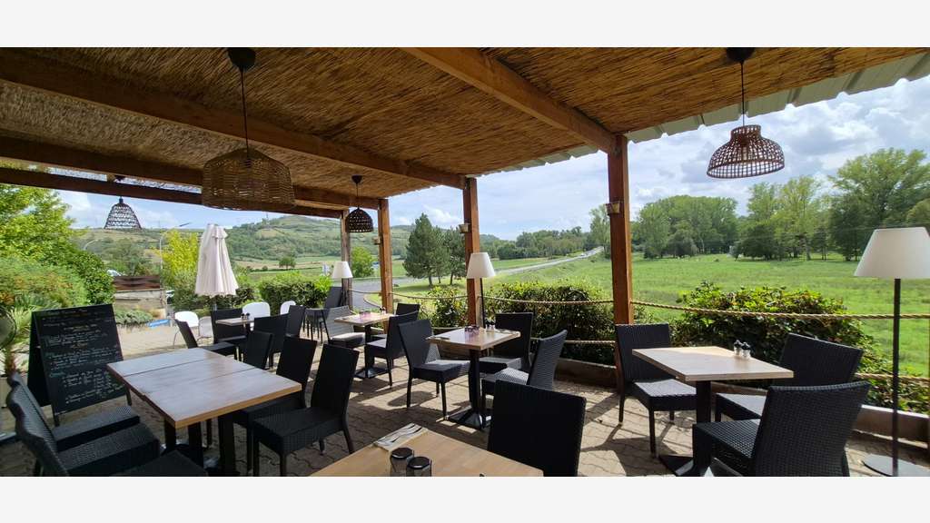 Vente restaurant emplacement idéal à Orbeil (63) !