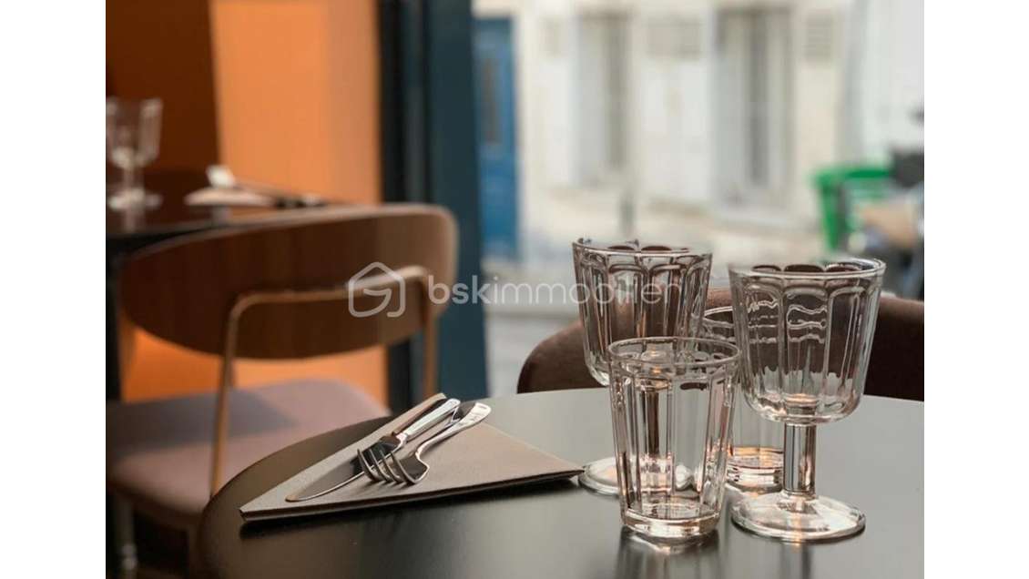 Vente restaurant bar renommé à Paris Montmartre