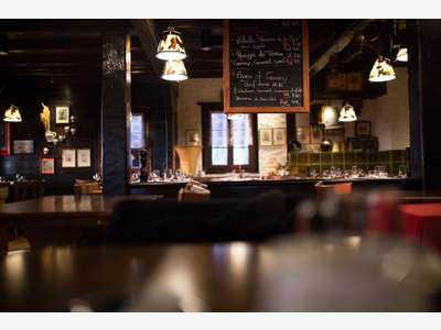 Restaurant empl n° 1 rue piétonne touristique