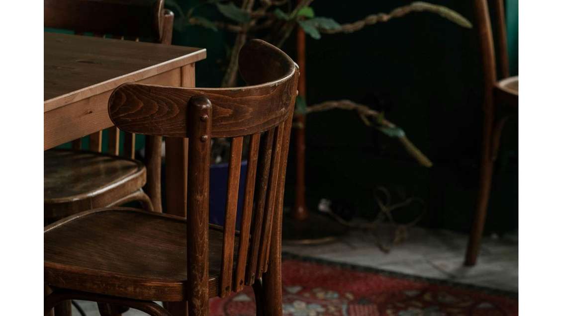 AV charmant restaurant rue recherchée  Paris 75017