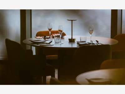 Vente restaurant d'angle à rénover quartier mixte