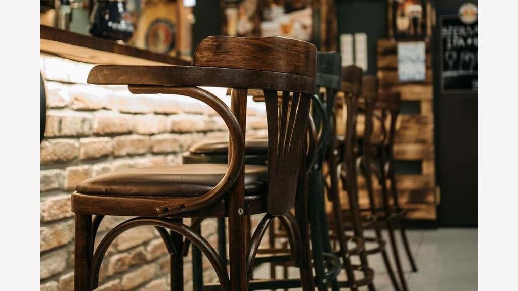 Restaurant bar licence IV