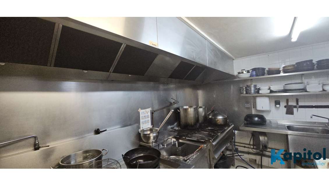 Vente beau restaurant quartier animé 75011 Paris