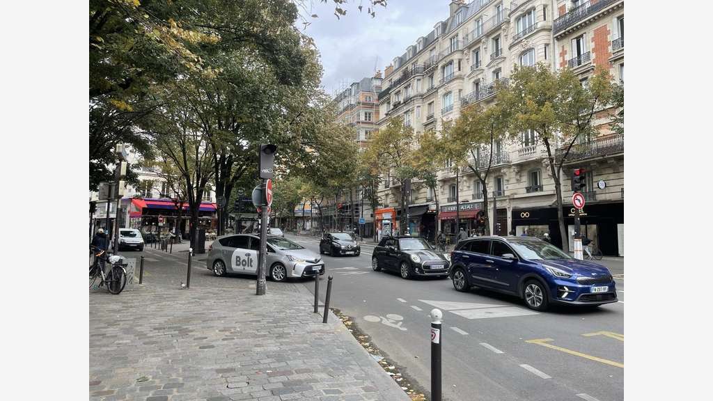 Vente belle affaire d'angle 40 couverts à Paris
