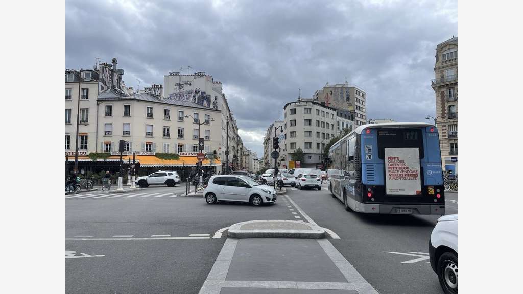 Vente belle affaire d'angle 40 couverts à Paris