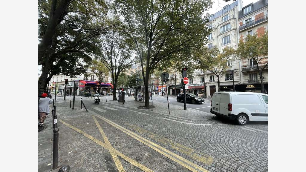 Vente belle affaire d'angle 40 couverts à Paris