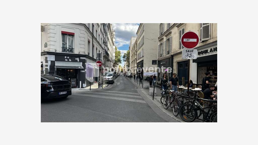 Cède restauration rapide 124m² Paris Champs Elysée