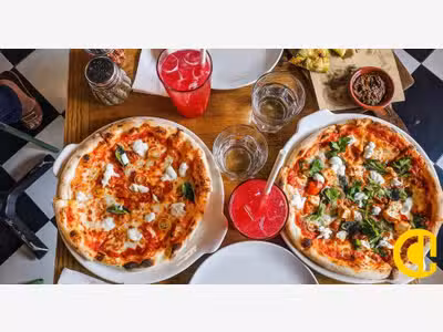 Vente restaurant/pizzeria en zone d'activités 38