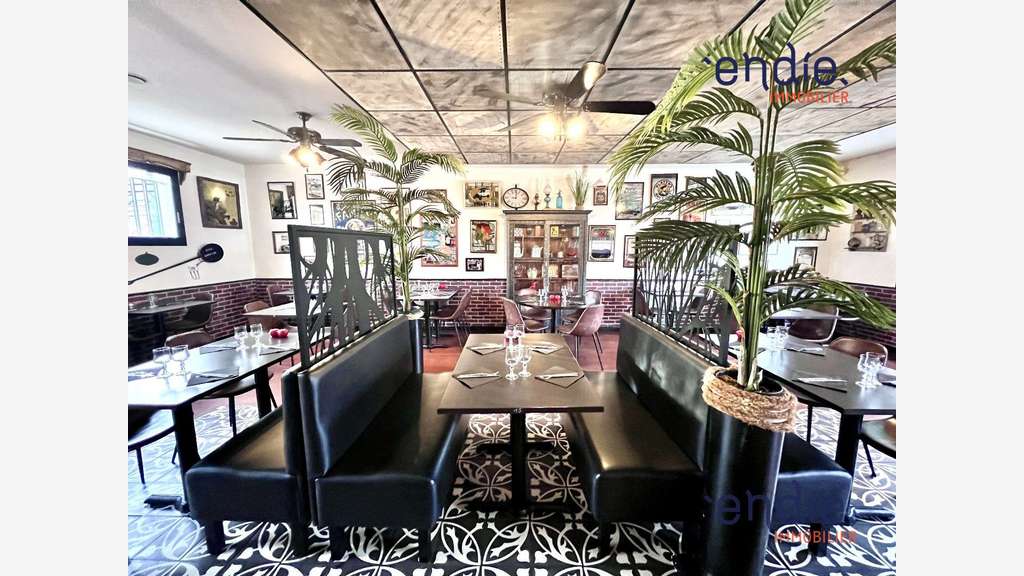 AV restaurant + appartement 90m² à Poitiers sud