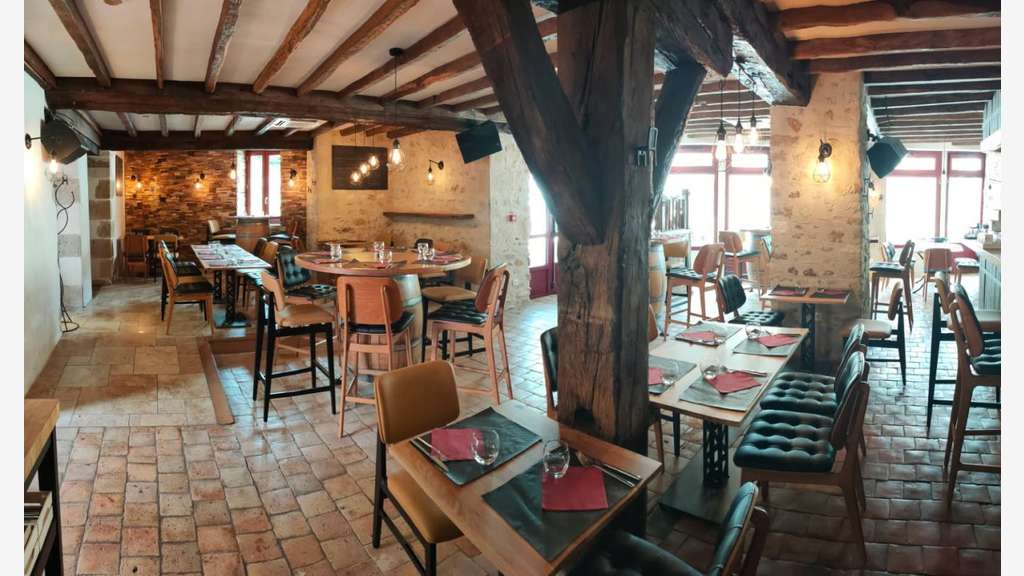 Vente restaurant 65 couverts terrasse à Prissac