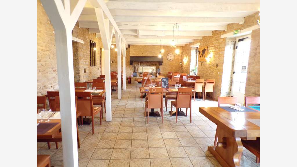 Restaurant à vendre en plein centre de Quimperlé