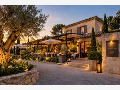 Murs et fonds idéal réception restaurant sur Aix