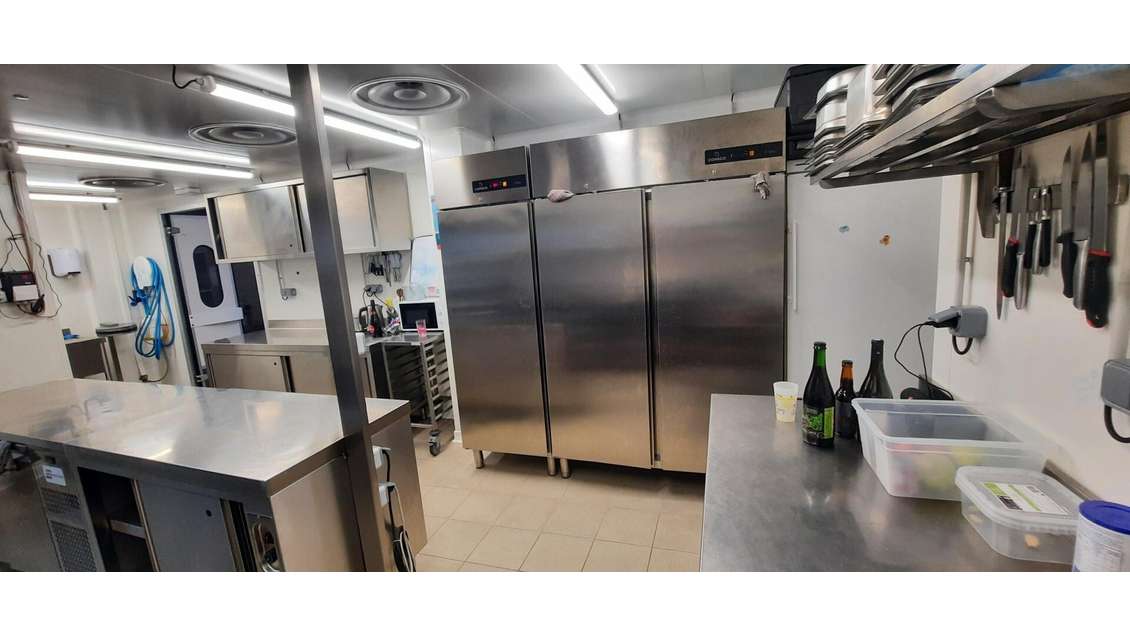 Vente labo traiteur 45m² dans brasserie Rezéenne