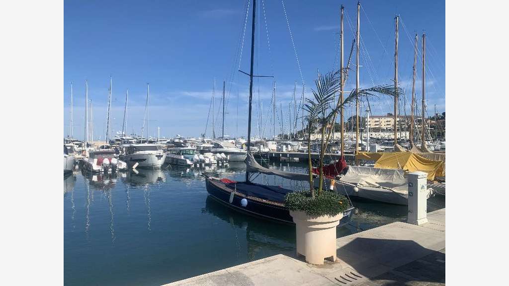 Vente bar restaurant terrasse à St Jean Cap Ferrat