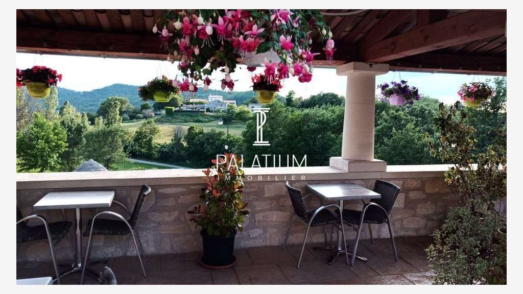 Restaurant à vendre à Saint-Martin-les-Eaux