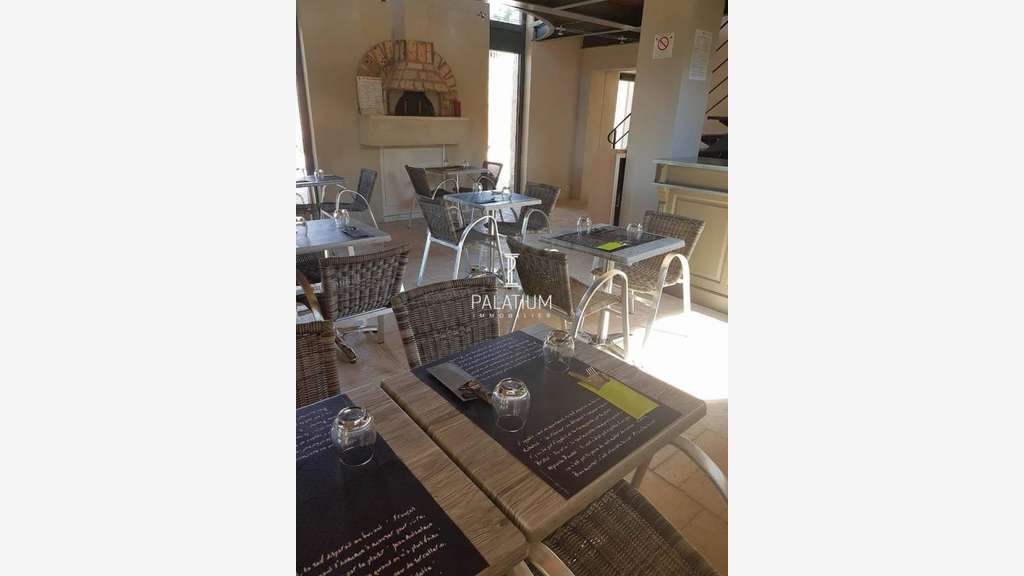 Restaurant à vendre à Saint-Martin-les-Eaux