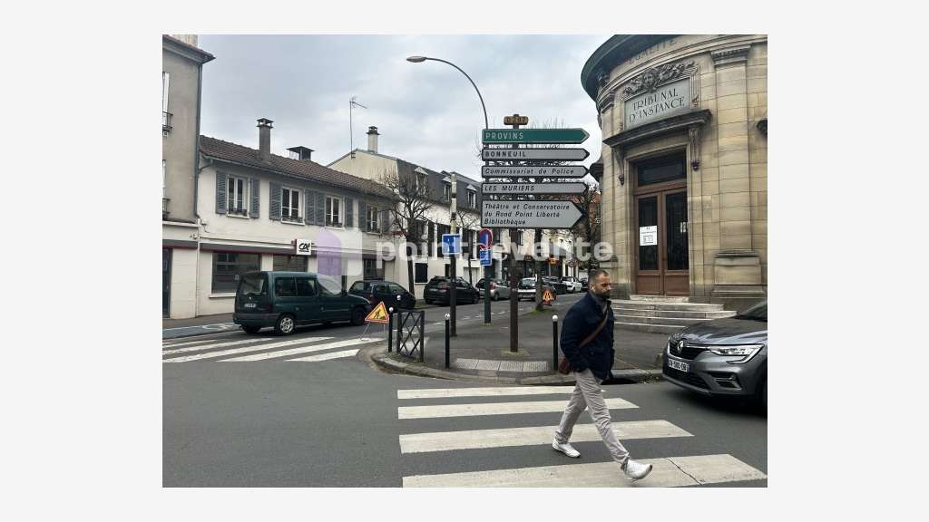 Fonds de commerce - 148.00 m² -