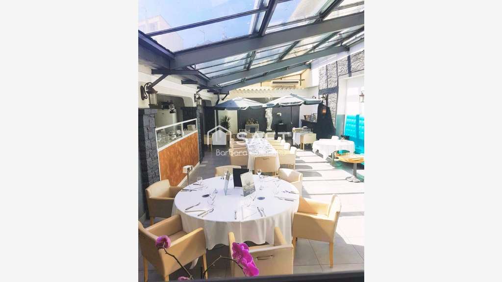 Vente FDC restauration de 170m² à Saint-Raphaël