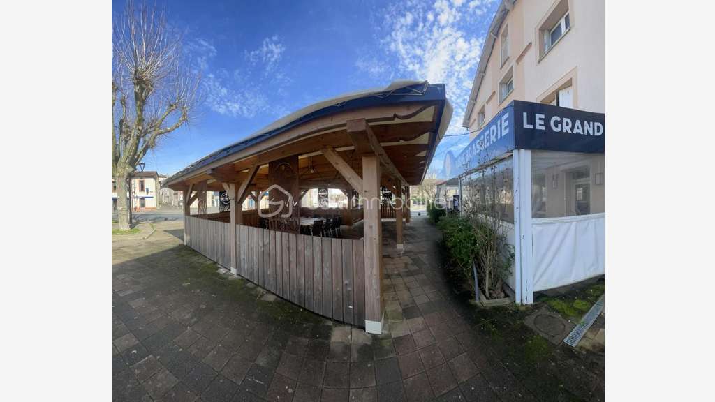 Vente FDC bar-restaurant réputé forte visibilité