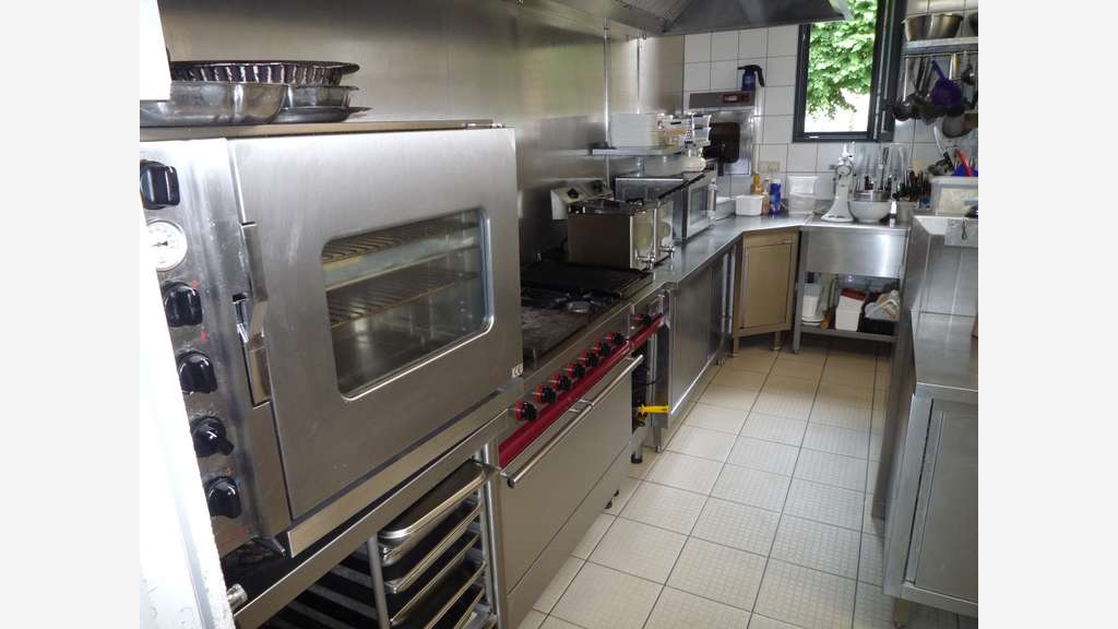 🍽️ restaurant brasserie – Emplacement n°1 – 76