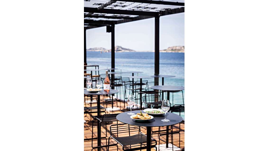 AV brasserie restaurant vue mer exceptionnelle 83