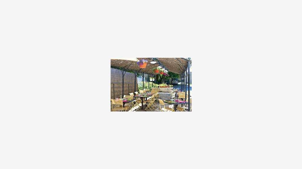 Vente restaurant & cave à vins empl N°1 Sommieres