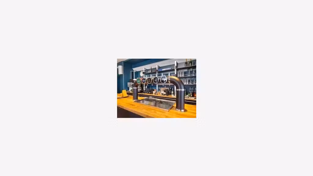 BAR RESTAURANT