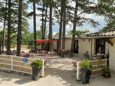 Vente restaurant terrasse et logement Sud Ardèche